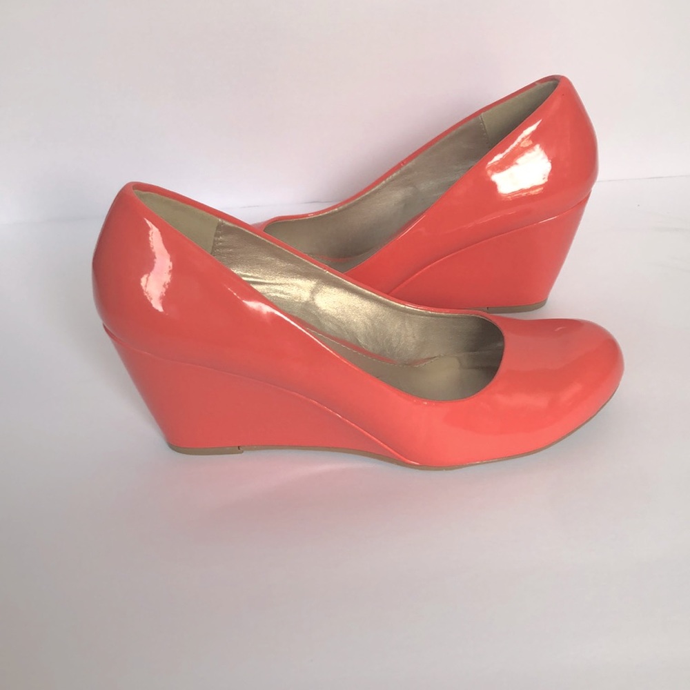 🌸 CL BY LAUNDRY HEELS 🌸